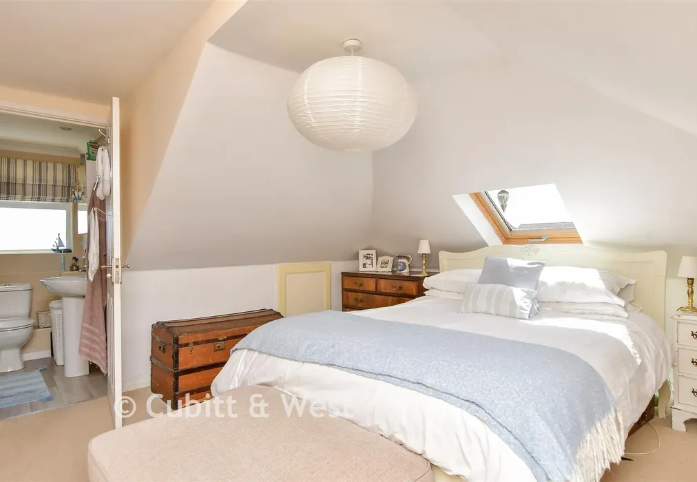 Bedroom 1 - McWilliam Road, Woodingdean, Brighton, East Sussex - Wards of Kent