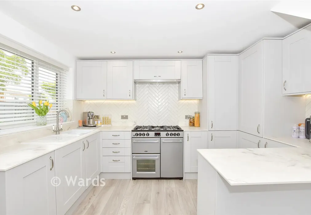 Kitchen/Diner - The Finches, Sittingbourne, Kent - Wards of Kent