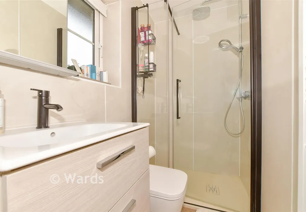 En-Suite Shower Room - Davy Street, Aylesham, Canterbury, Kent - Wards of Kent