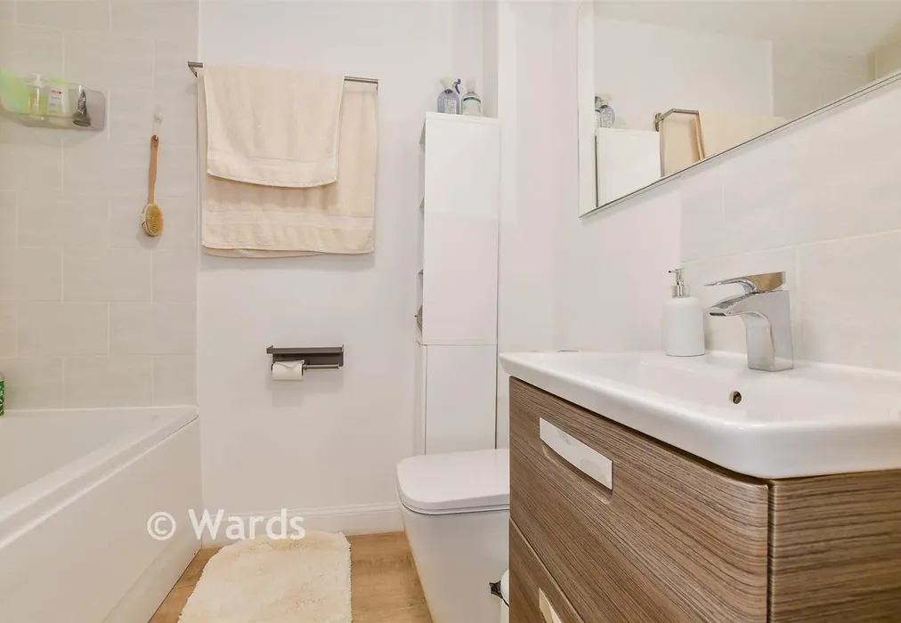 Bathroom - Davy Street, Aylesham, Canterbury, Kent - Wards of Kent