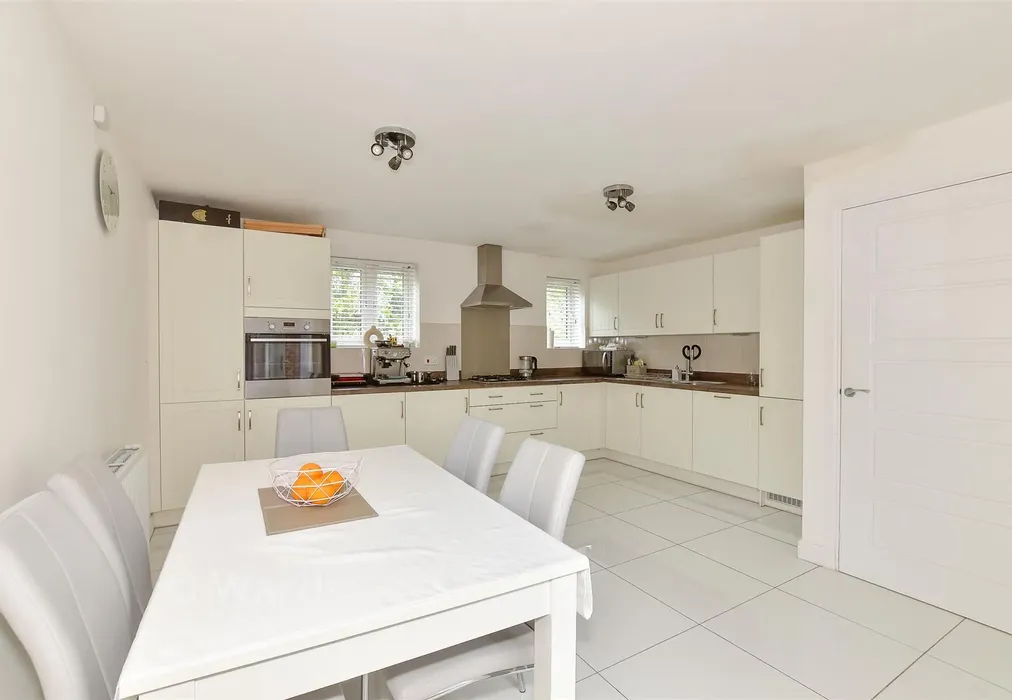 Kitchen/Breakfast Room - Davy Street, Aylesham, Canterbury, Kent - Wards of Kent