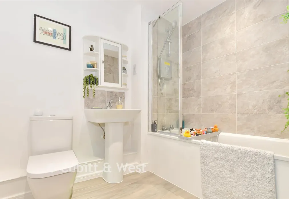 Bathroom - Cornwell Avenue, Forge Wood, Crawley, West Sussex - Wards of Kent