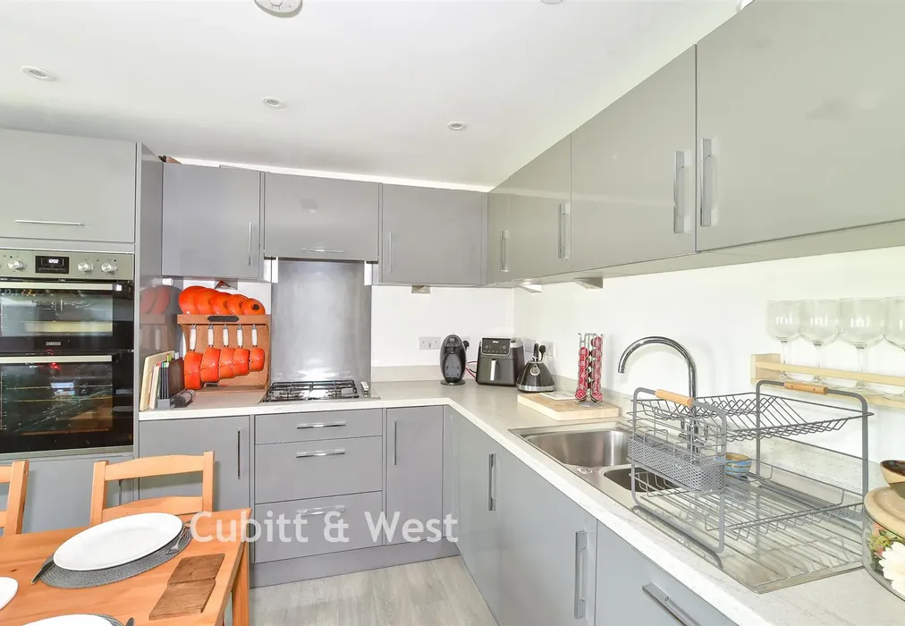 Lounge/ Diner/ Kitchen - Cornwell Avenue, Forge Wood, Crawley, West Sussex - Wards of Kent