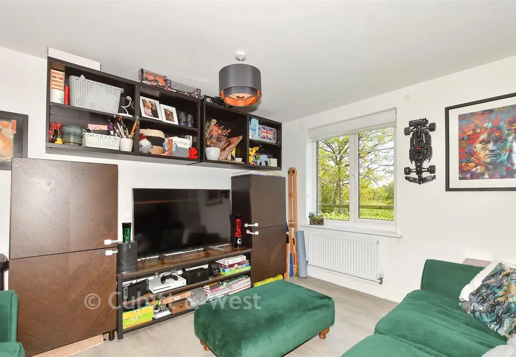 Lounge/ Diner/ Kitchen - Cornwell Avenue, Forge Wood, Crawley, West Sussex - Wards of Kent