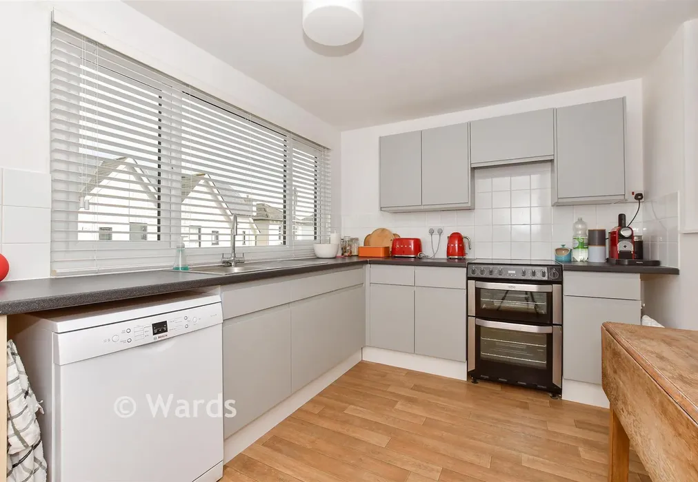 Kitchen - Victoria Road, Hythe, Kent - Wards of Kent
