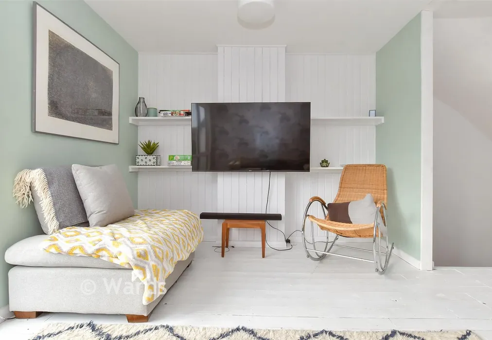 Internal Lifestyle Photograph - Victoria Road, Hythe, Kent - Wards of Kent