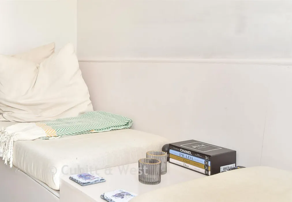 Internal Lifestyle Photograph - The Rise, Crawley, West Sussex - Wards of Kent