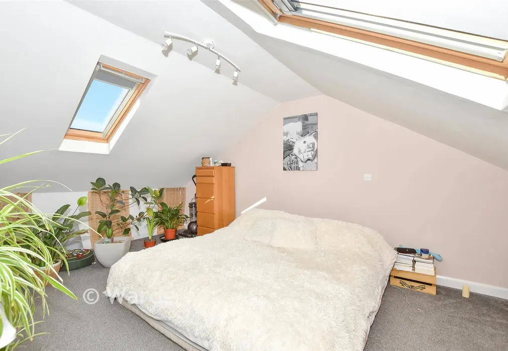 Loft Room - Forest Hill, Tovil Green, Kent - Wards of Kent