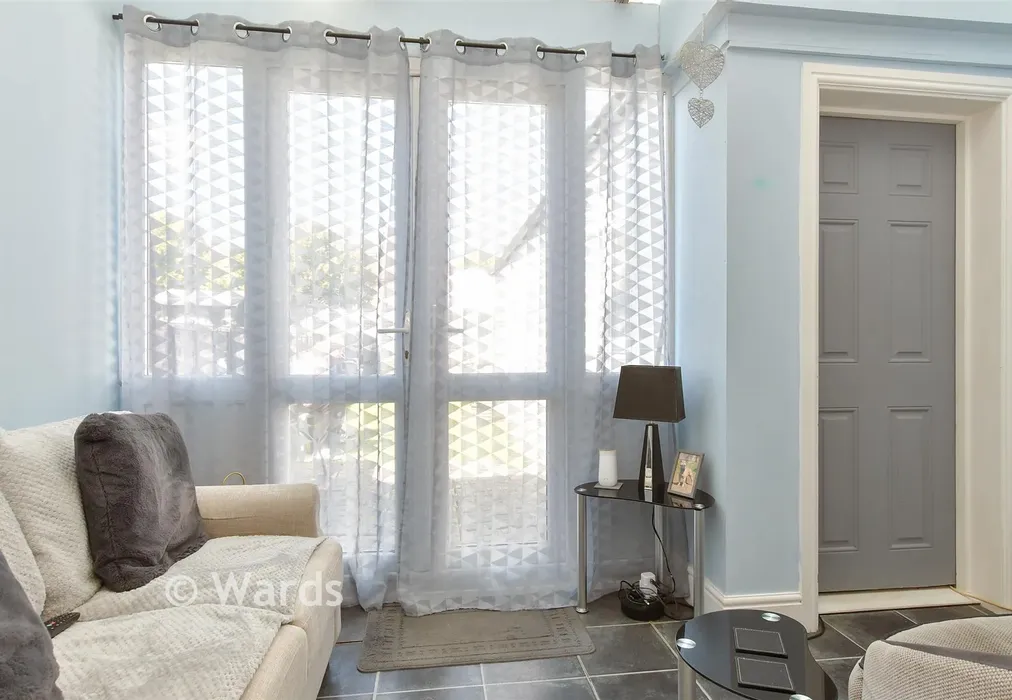 Sun Room - Swanley Road, Welling, Kent - Wards of Kent