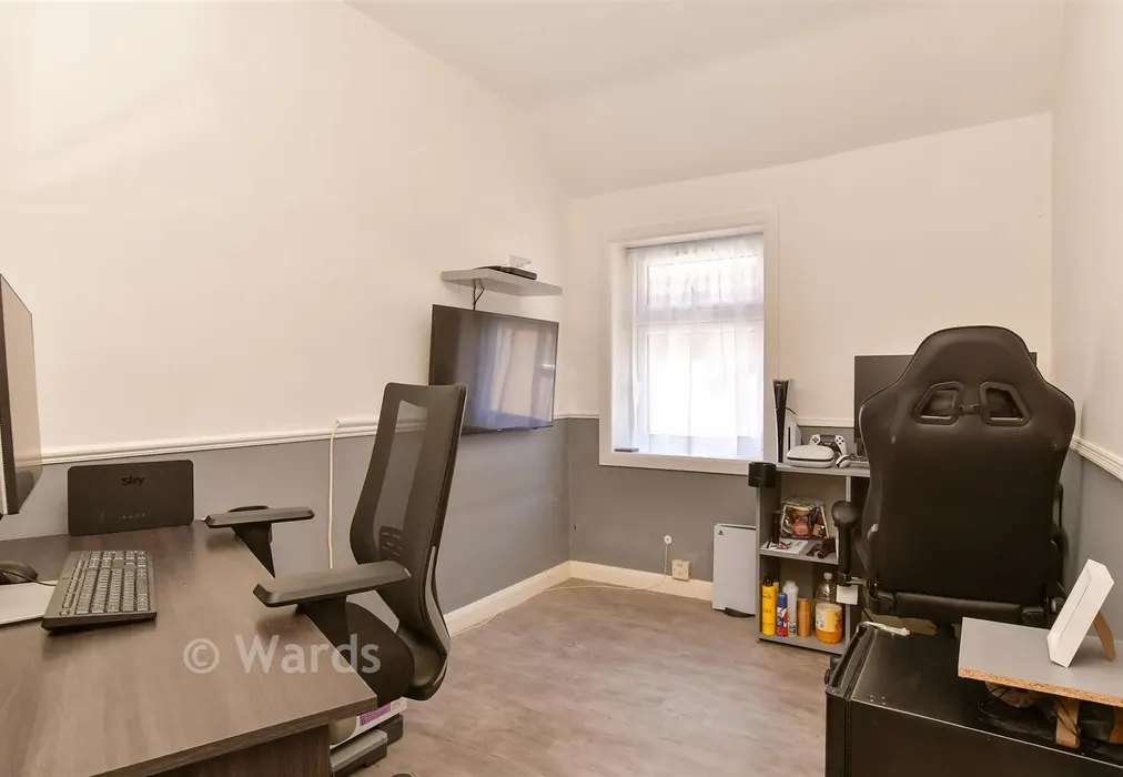 Bedroom 3 - Swanley Road, Welling, Kent - Wards of Kent