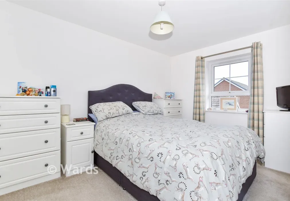 Bedroom 1 - Woodpecker Close, Allington, Kent - Wards of Kent