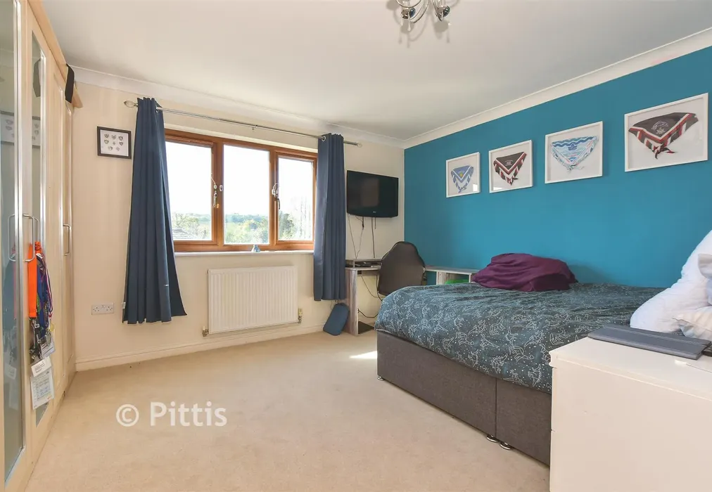 Bedroom 2 - Westhill Road, Shanklin, Isle of Wight - Wards of Kent