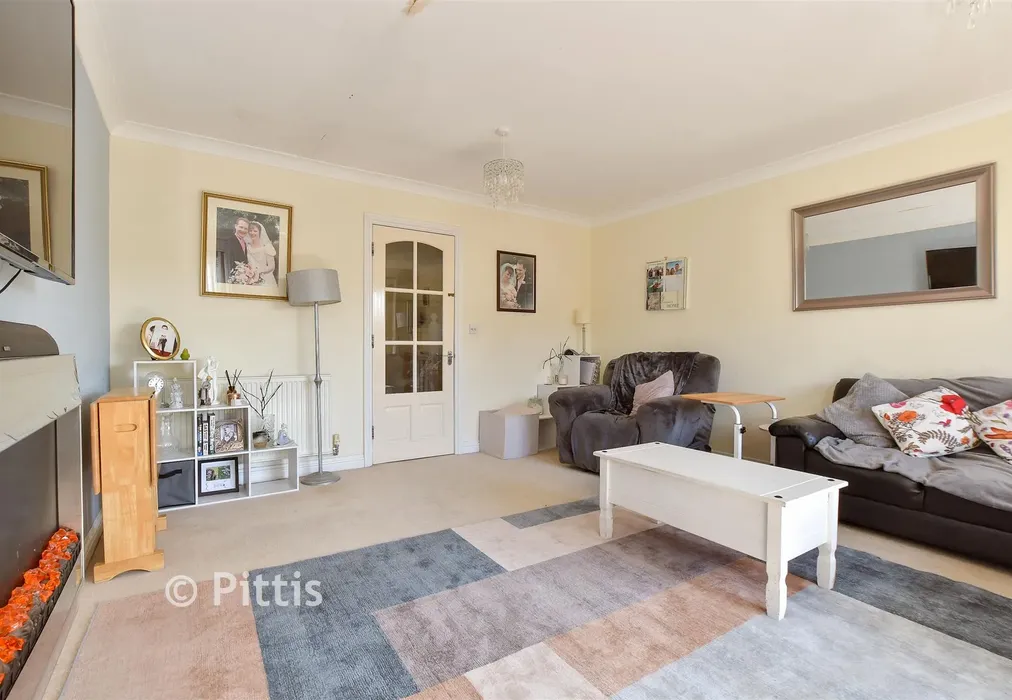 Lounge - Westhill Road, Shanklin, Isle of Wight - Wards of Kent