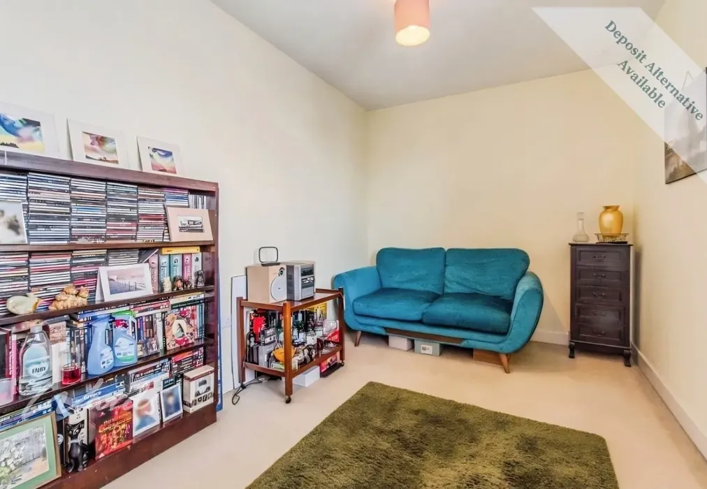 Bedroom 2 - Clarence Row Gravesend DA12 - Wards of Kent