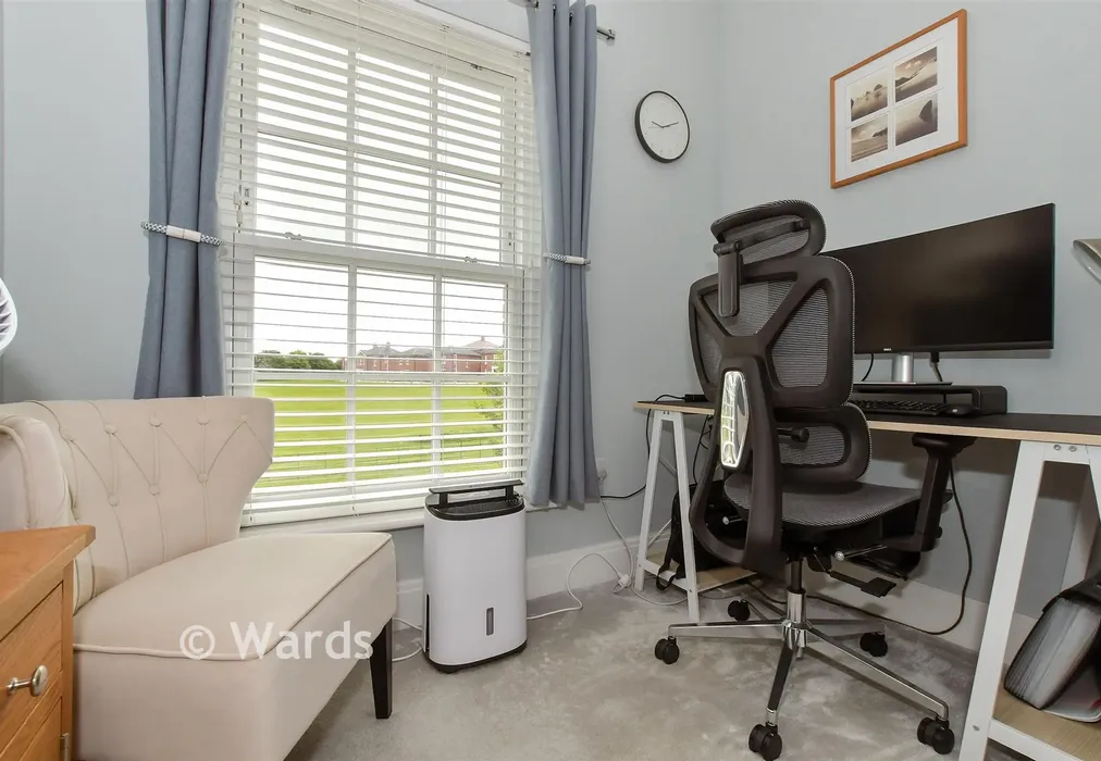 Bedroom 3 - Kestrel Grove, Whitfield, Kent - Wards of Kent