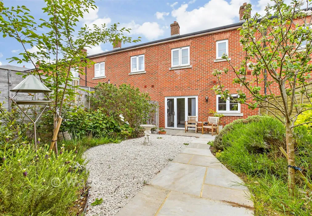 Rear Garden - Kestrel Grove, Whitfield, Kent - Wards of Kent