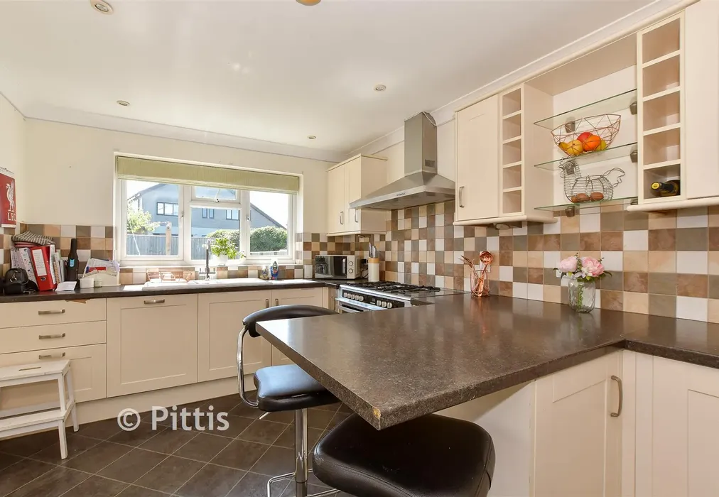 Kitchen - Yaverland Close, Sandown, Isle of Wight - Wards of Kent