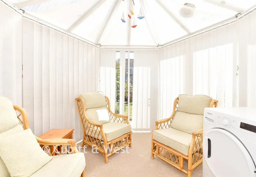 Conservatory - Woodlands Way, Southwater, West Sussex - Wards of Kent