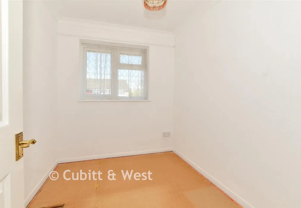 Bedroom 3 - Woodlands Way, Southwater, West Sussex - Wards of Kent