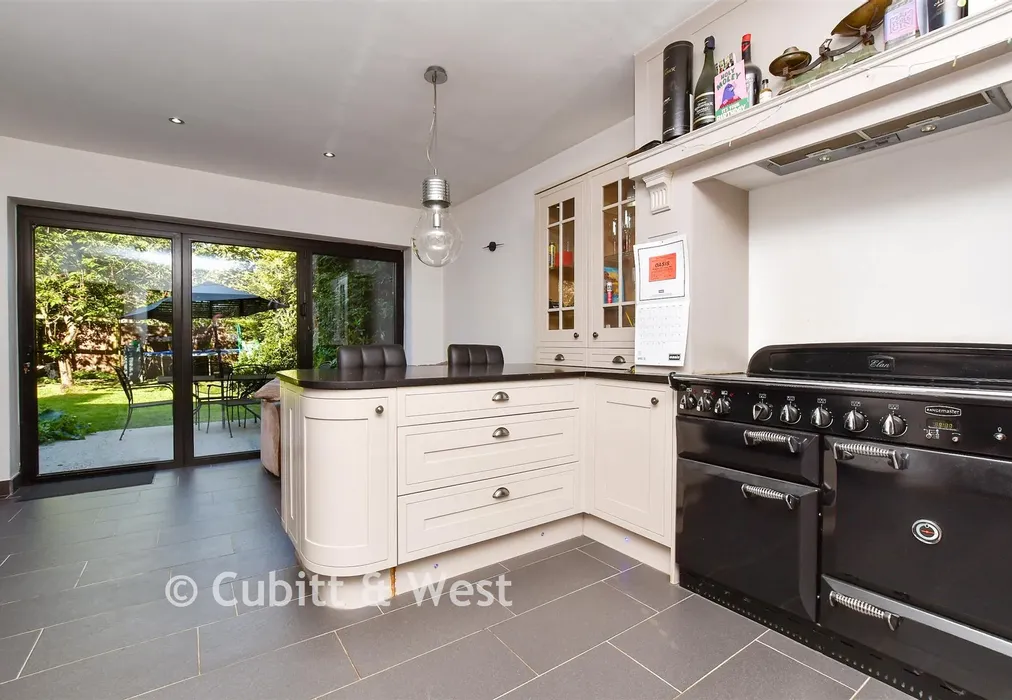 Kitchen - Church Lane, Headley, Surrey - Wards of Kent