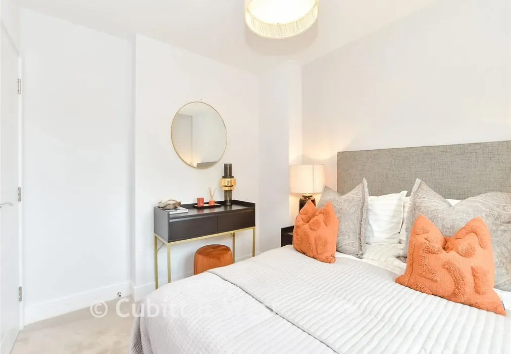 Bedroom 2 - Willowhurst, Temple Gate, Burgess Hill, West Sussex - Wards of Kent