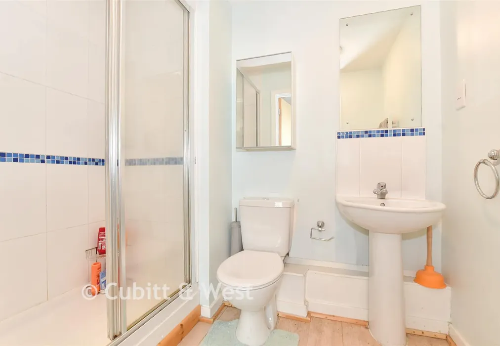 En-Suite Shower Room - Spiro Close, Pulborough, West Sussex - Wards of Kent