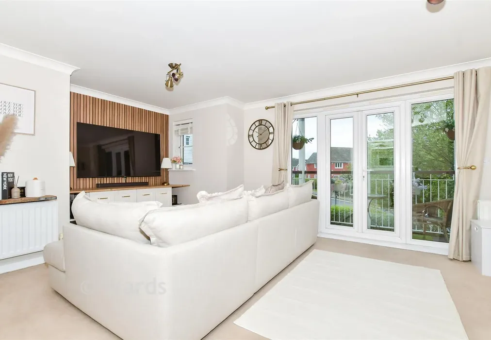 Kitchen/Living Area - Ingram Close, Larkfield, Aylesford, Kent - Wards of Kent