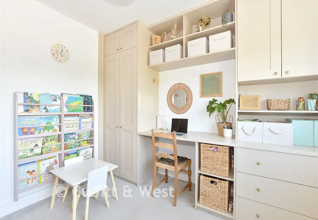 Bedroom 2. - Woodside, Haywards Heath, West Sussex - Wards of Kent