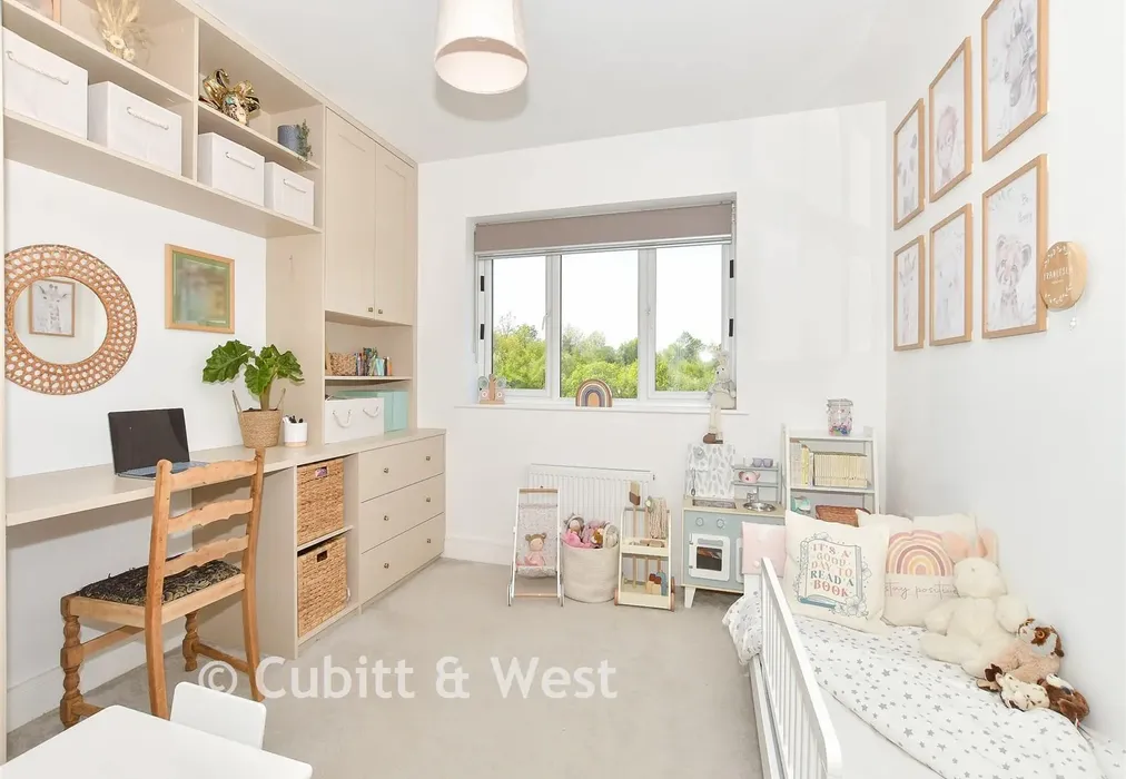 Bedroom 2, - Woodside, Haywards Heath, West Sussex - Wards of Kent