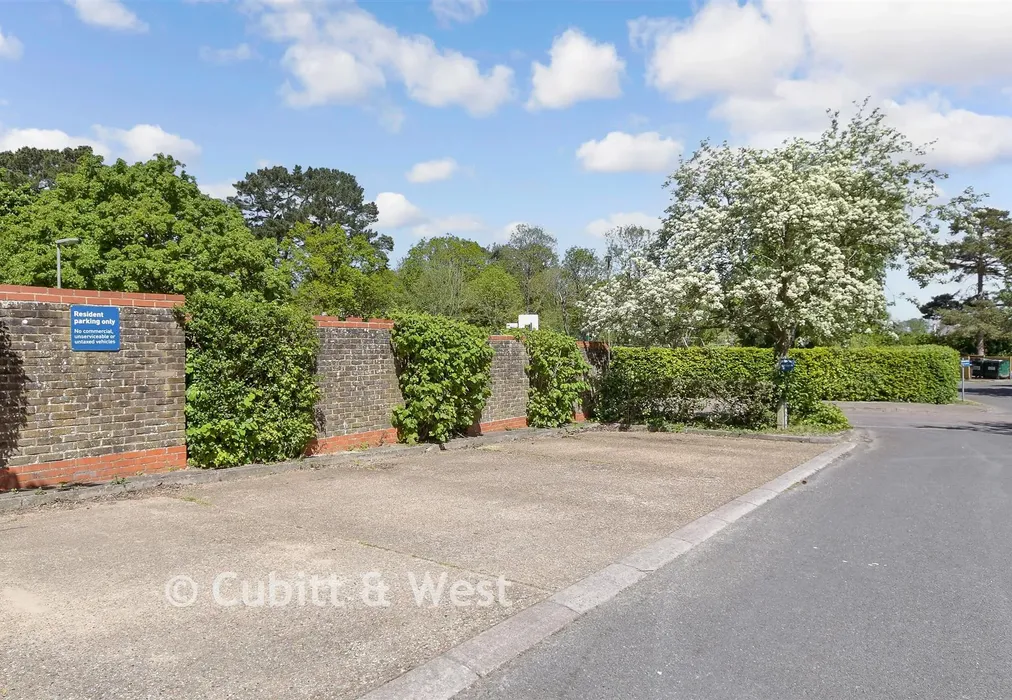 Driveway/Parking - Willow Close, Beare Green, Surrey - Wards of Kent