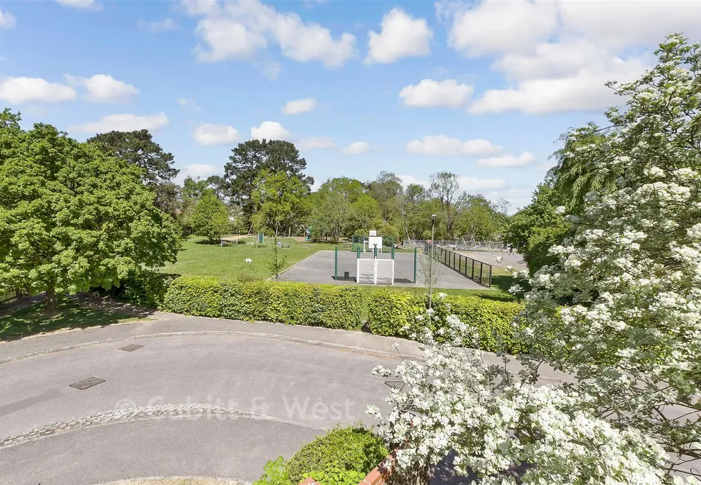 Surrounding Area - Willow Close, Beare Green, Surrey - Wards of Kent
