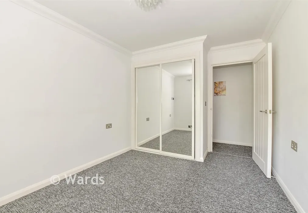 Bedroom 1 - Ersham Road, Canterbury, Kent - Wards of Kent