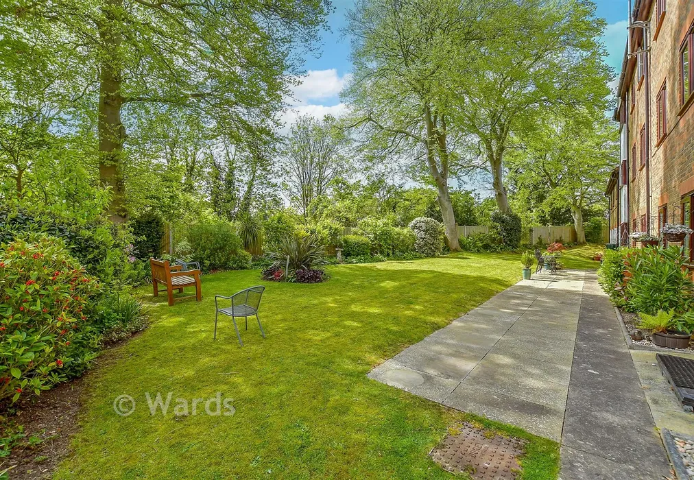 Communal Gardens - Ersham Road, Canterbury, Kent - Wards of Kent