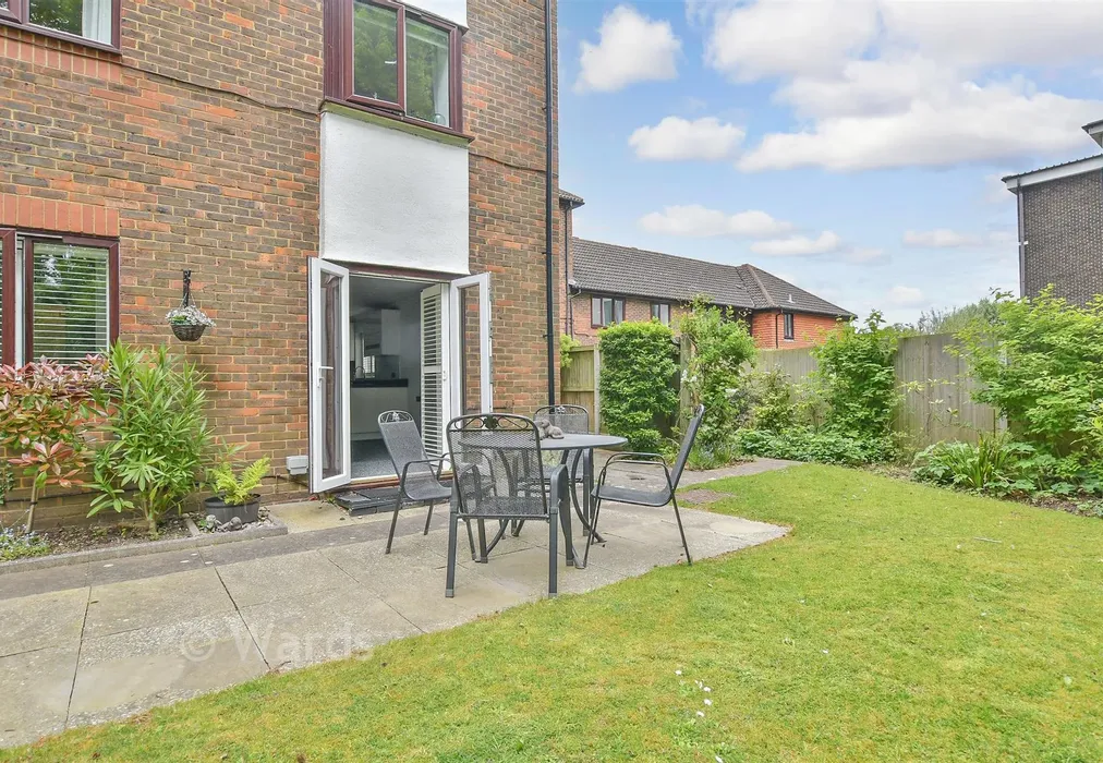 Communal Gardens - Ersham Road, Canterbury, Kent - Wards of Kent