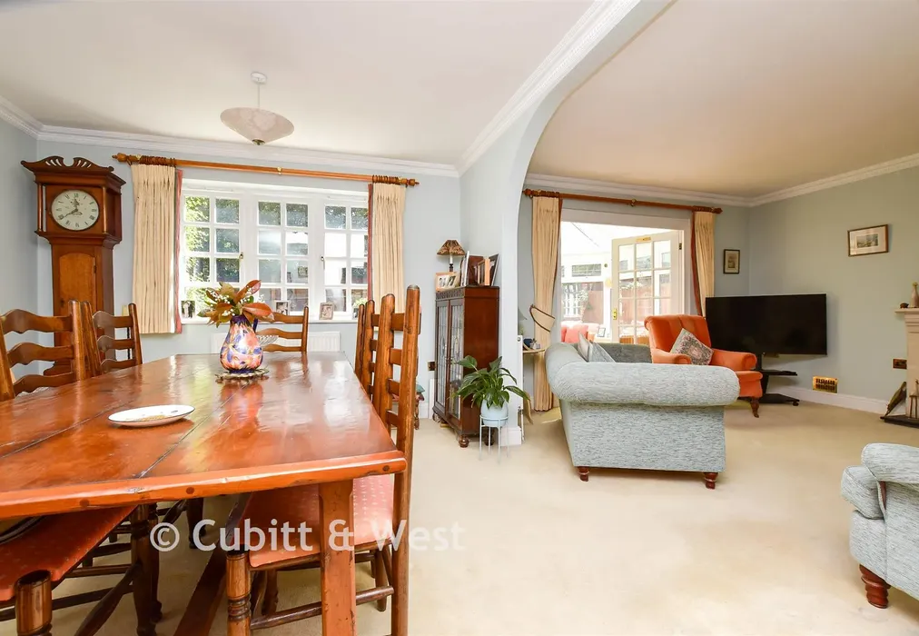 Dining Area - Wheelwright Court,Stane Street, Ockley, Surrey - Wards of Kent