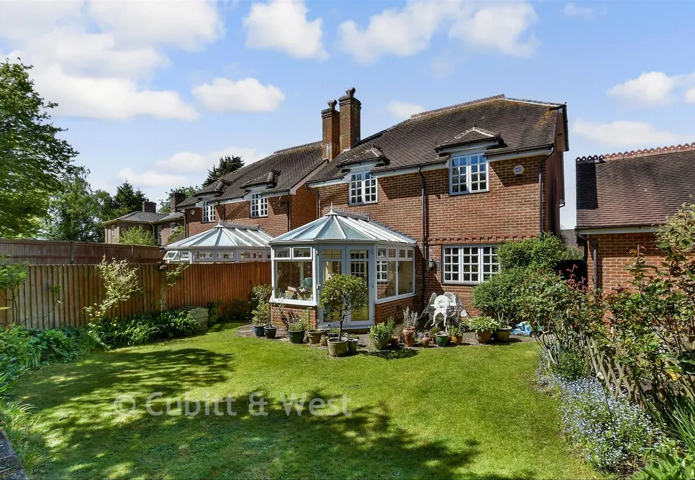 Rear Elevation - Wheelwright Court,Stane Street, Ockley, Surrey - Wards of Kent