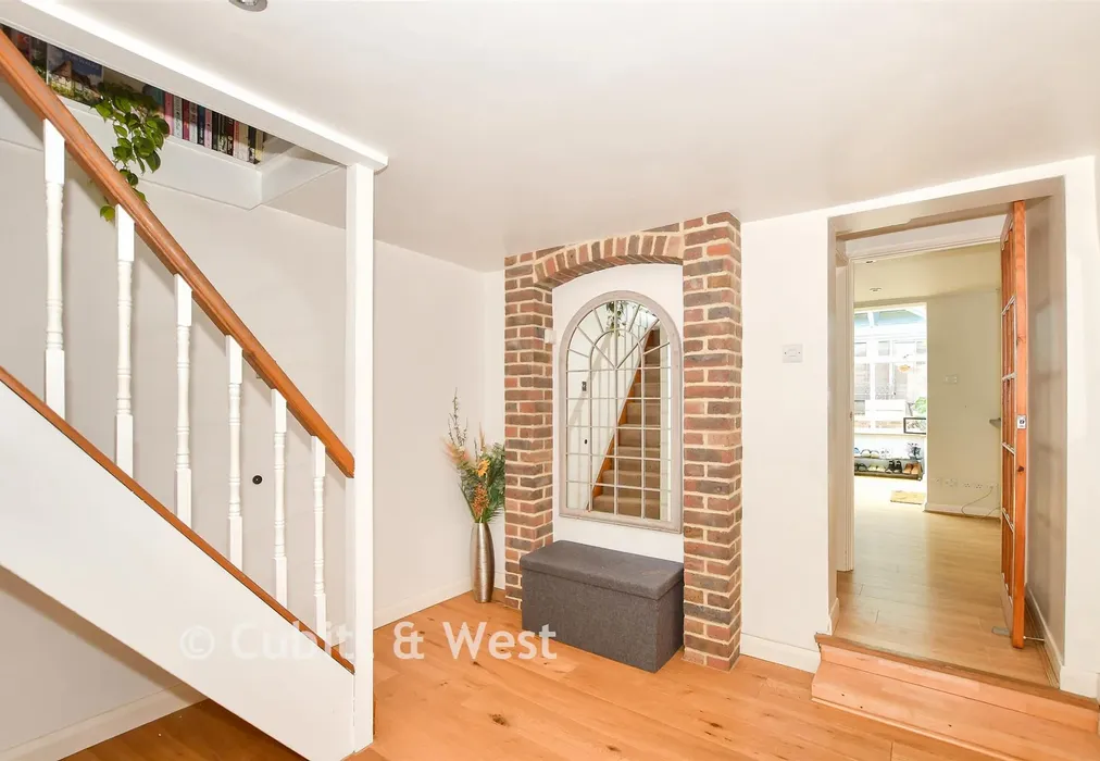 Hallway - Crawley Road, Horsham, West Sussex - Wards of Kent