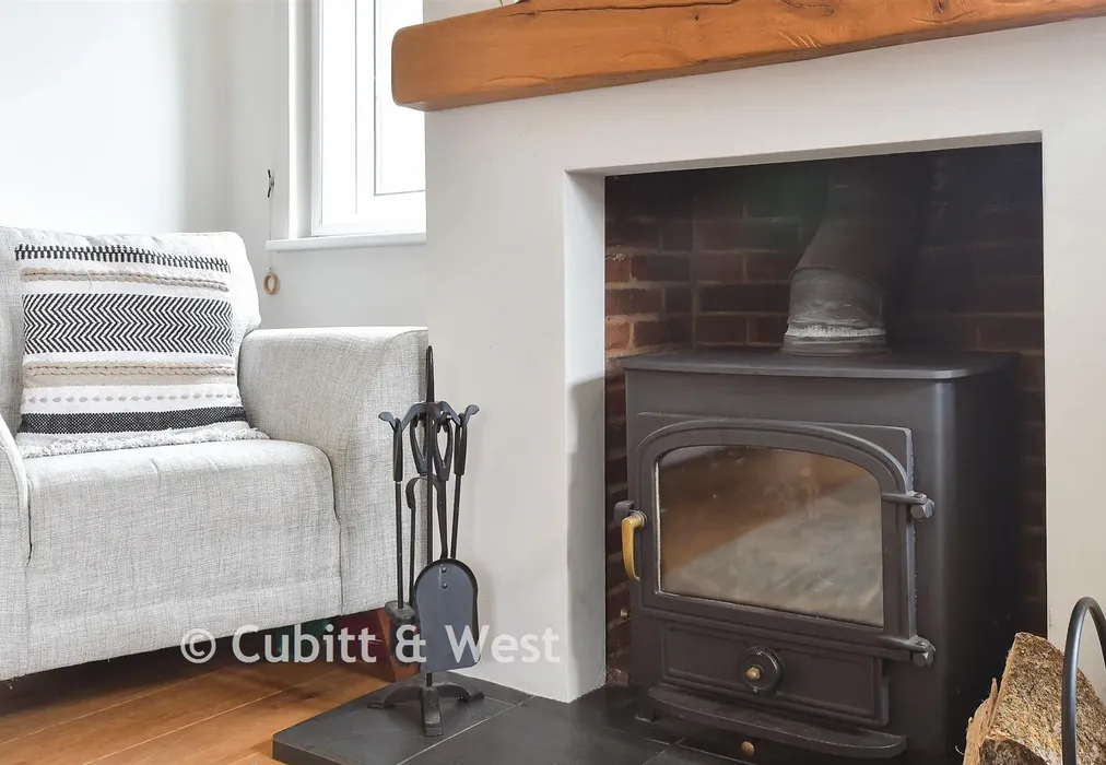 Internal Lifestyle Photograph - Crawley Road, Horsham, West Sussex - Wards of Kent