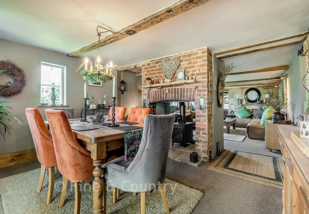 Dining Room - Moat Lane, Sedlescombe, East Sussex - Wards of Kent