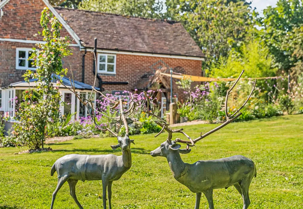 External - Moat Lane, Sedlescombe, East Sussex - Wards of Kent