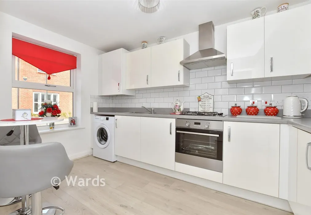Kitchen - Argus Way, Hythe, Kent - Wards of Kent