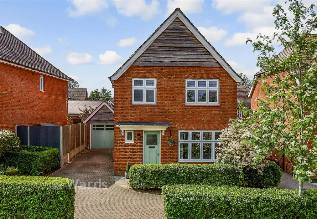 External (Web) - Admiral Way, Marden, Kent - Wards of Kent