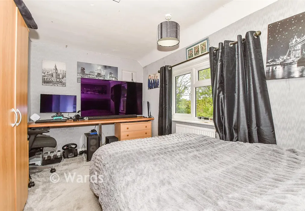 Bedroom 2 - Benenden, Kent - Wards of Kent