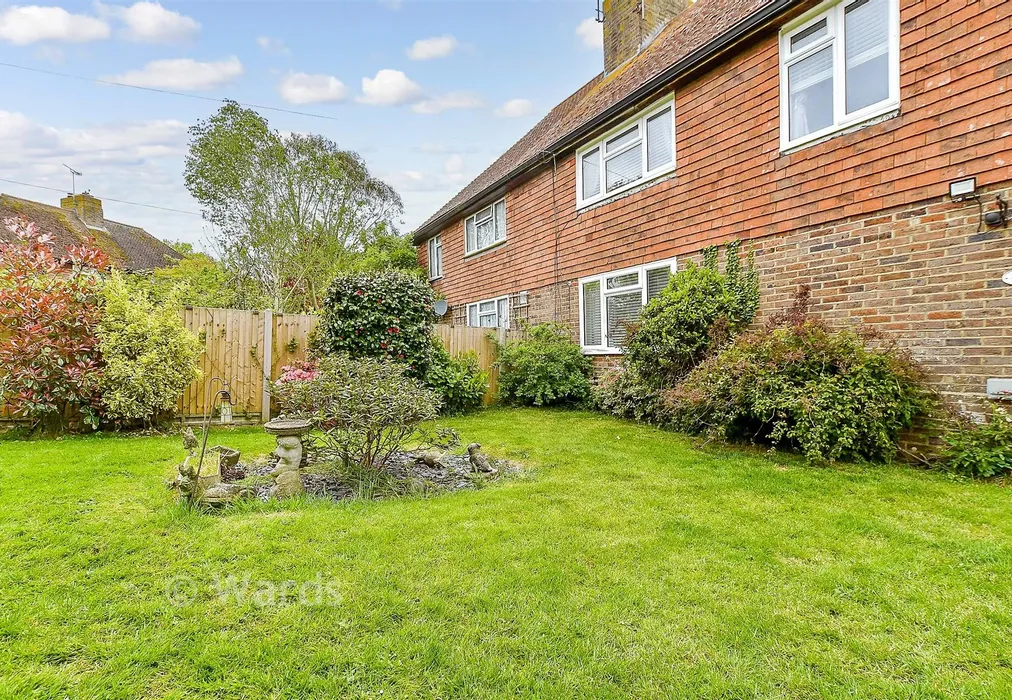 Front Garden - Benenden, Kent - Wards of Kent