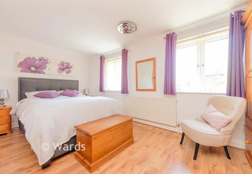 Bedroom 1 - Swallow Rise, Walderslade, Chatham, Kent - Wards of Kent