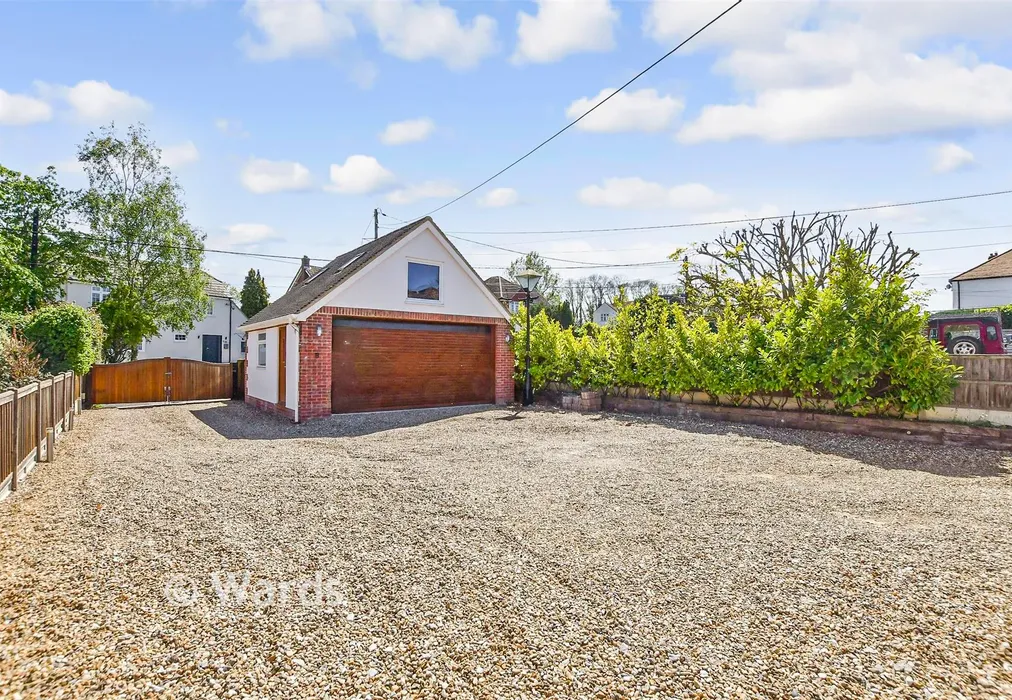 Driveway/Parking - Rectory Lane South, Leybourne, West Malling, Kent - Wards of Kent