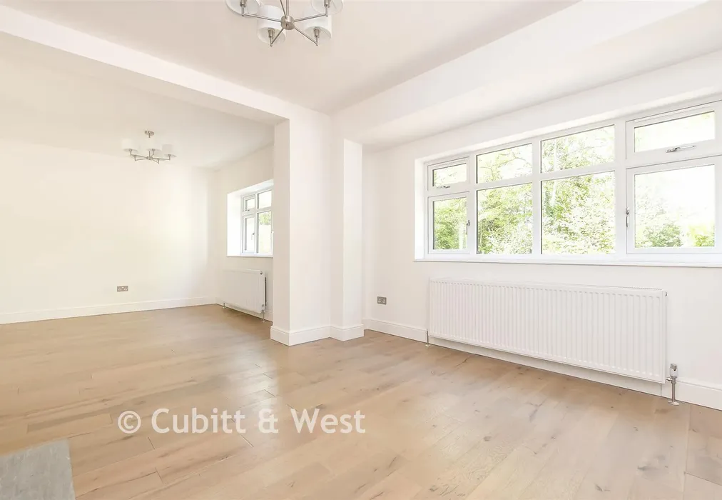 Lounge - Church Lane, Chaldon, Surrey - Wards of Kent