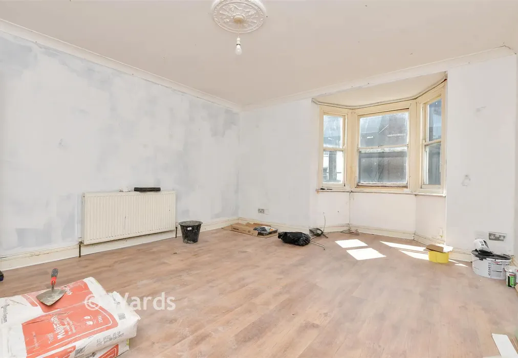 Lounge - High Street, Ramsgate, Kent - Wards of Kent