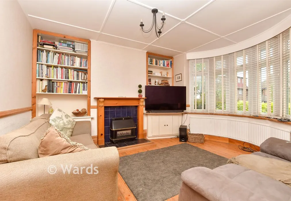 Lounge - Second Avenue, Gillingham, Kent - Wards of Kent