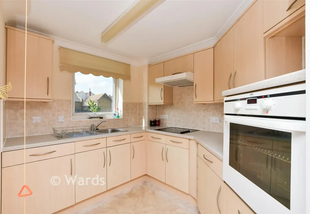 Kitchen - Harold Road, Margate, Kent - Wards of Kent